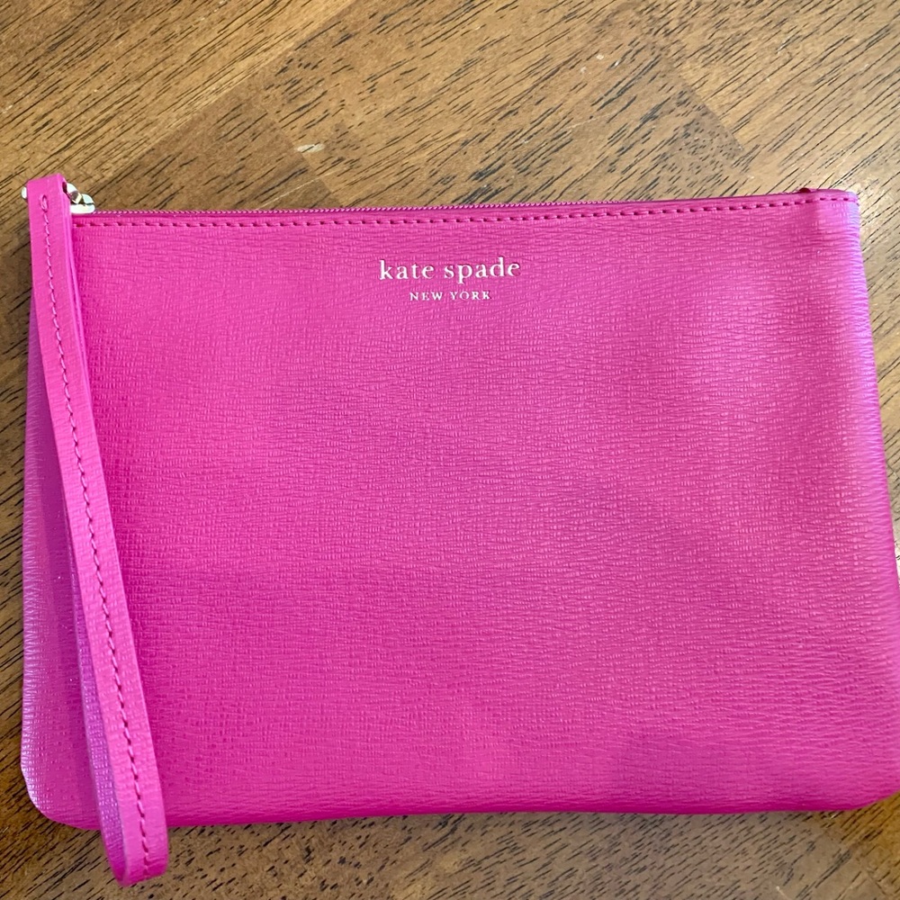 NWOT Kate Spade wristlet